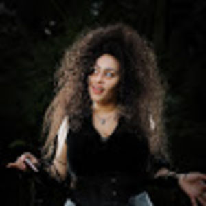 Meet your Posher, Lyrixx